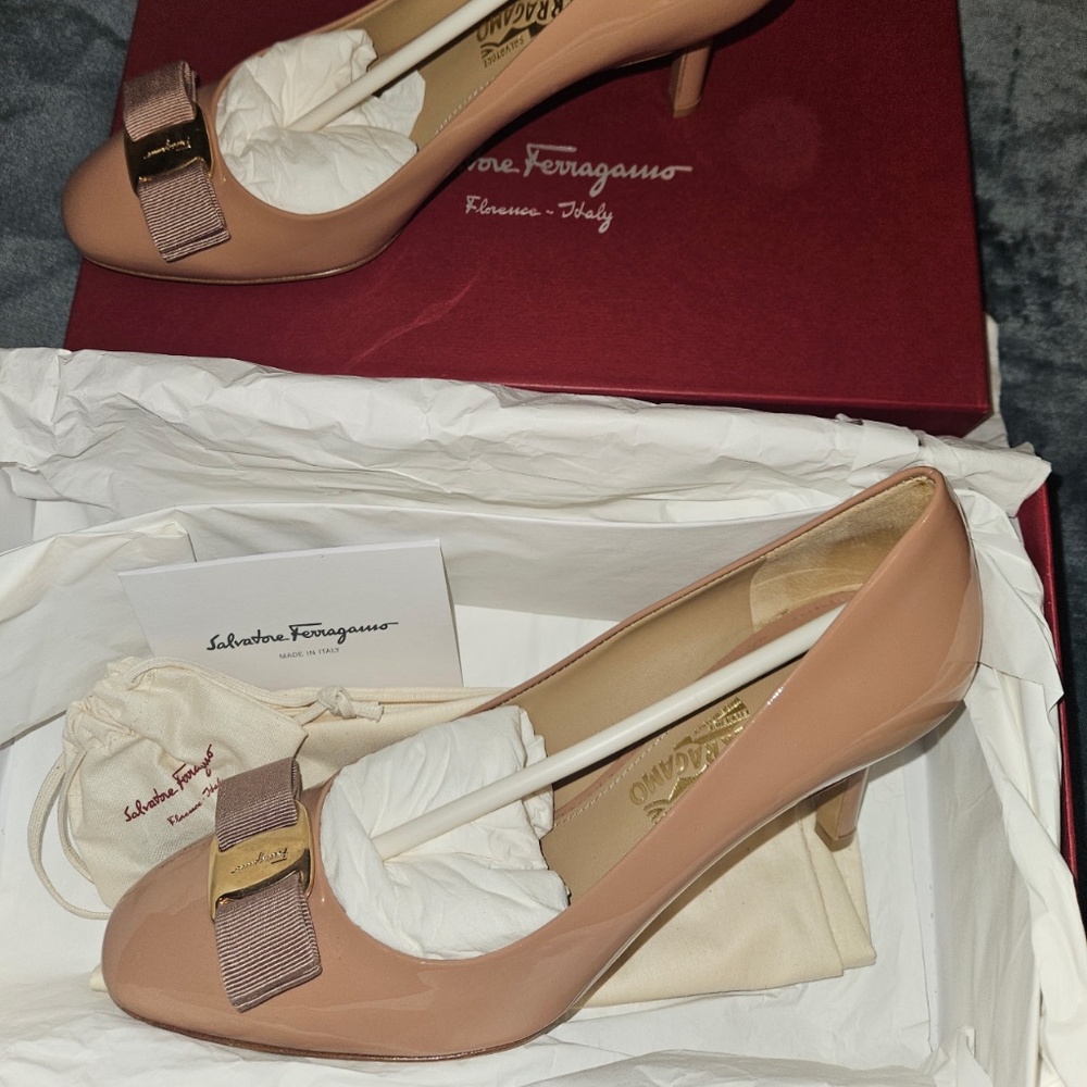 Ferragamo Erice Blush Patent New With Box and Bag